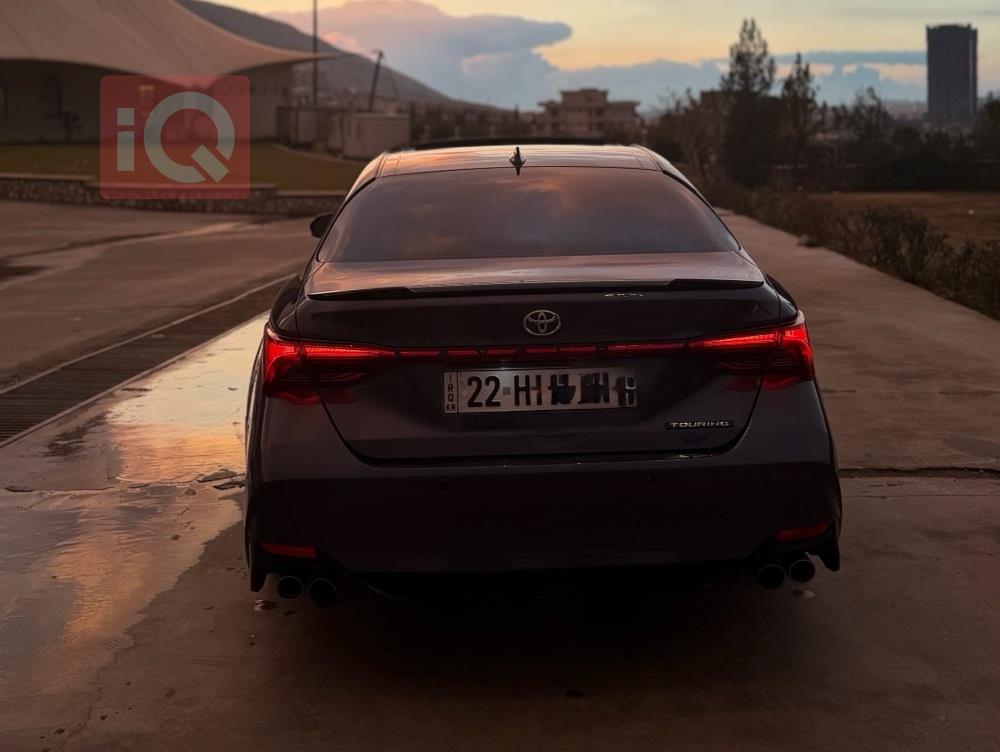 تويوتا أفالون